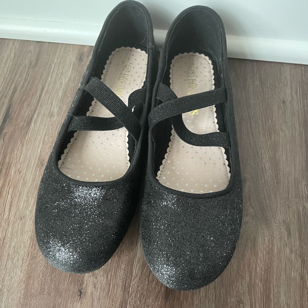 Girls ballet flats size 3